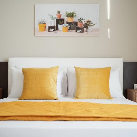 Enjoy Napoli - Exclusive Apartment ภายนอก รูปภาพ