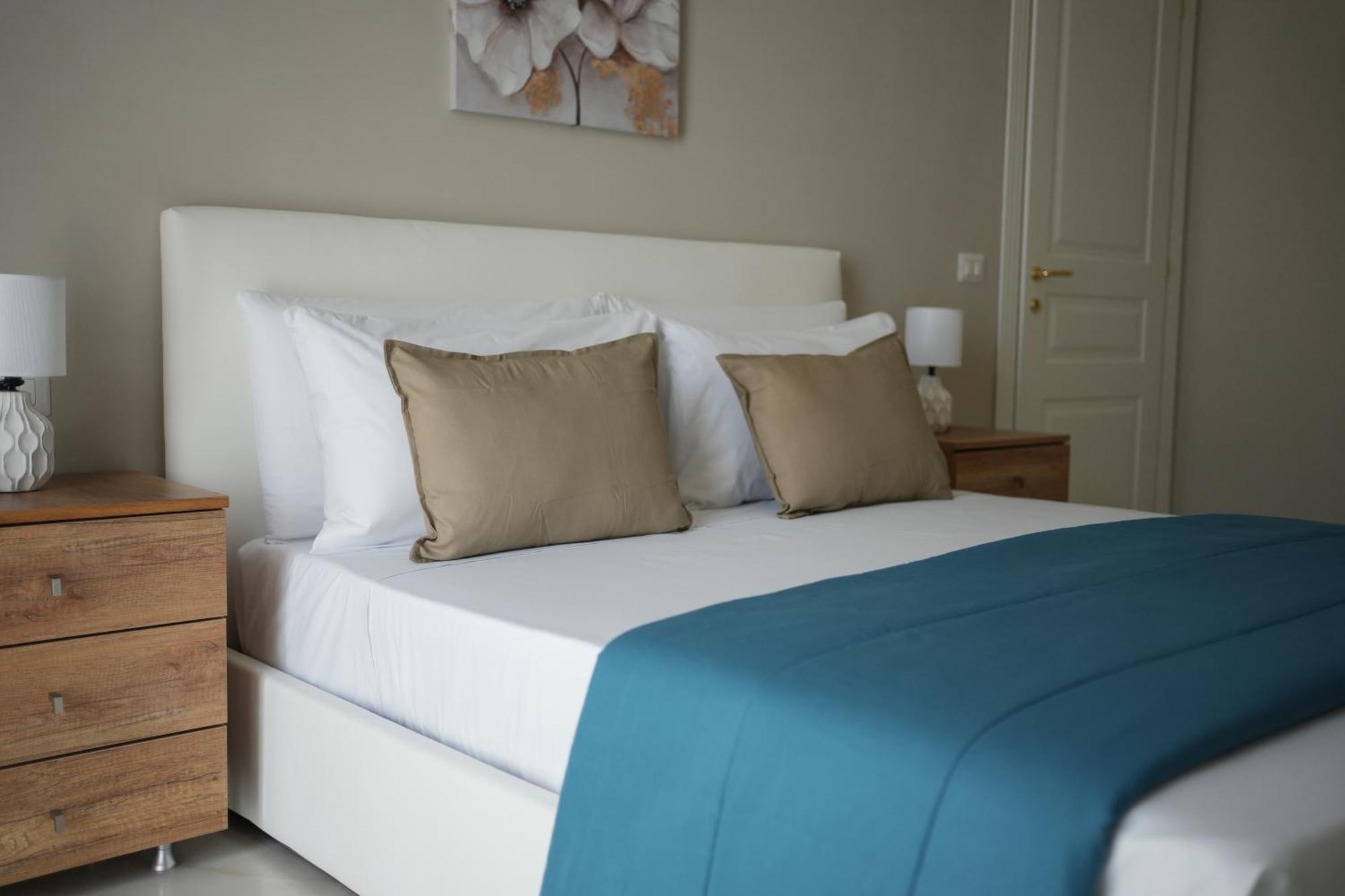 Enjoy Napoli - Exclusive Apartment ภายนอก รูปภาพ