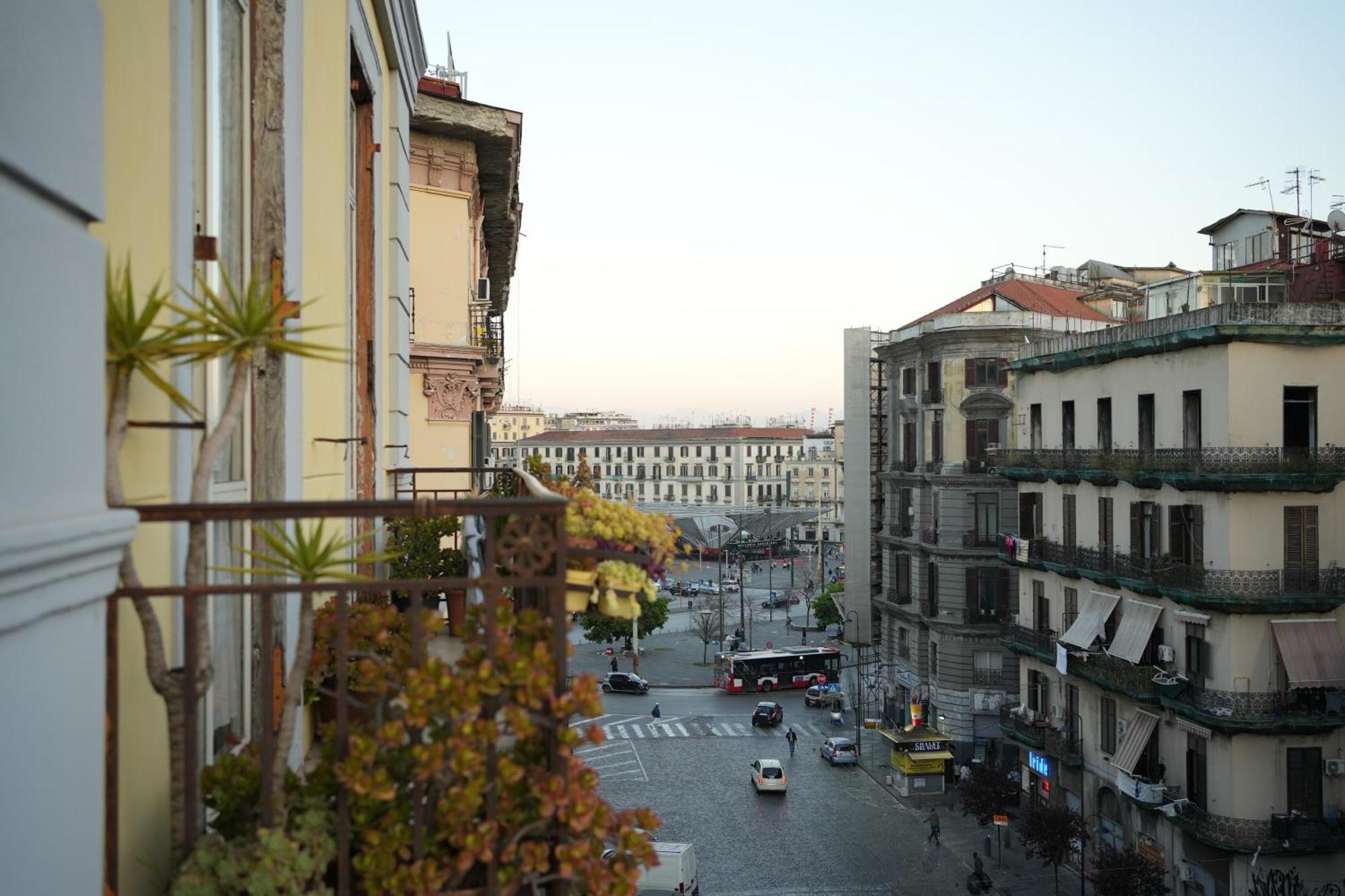 Enjoy Napoli - Exclusive Apartment ภายนอก รูปภาพ